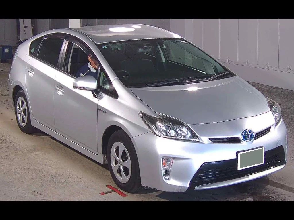 TOYOTA PRIUS 5D S