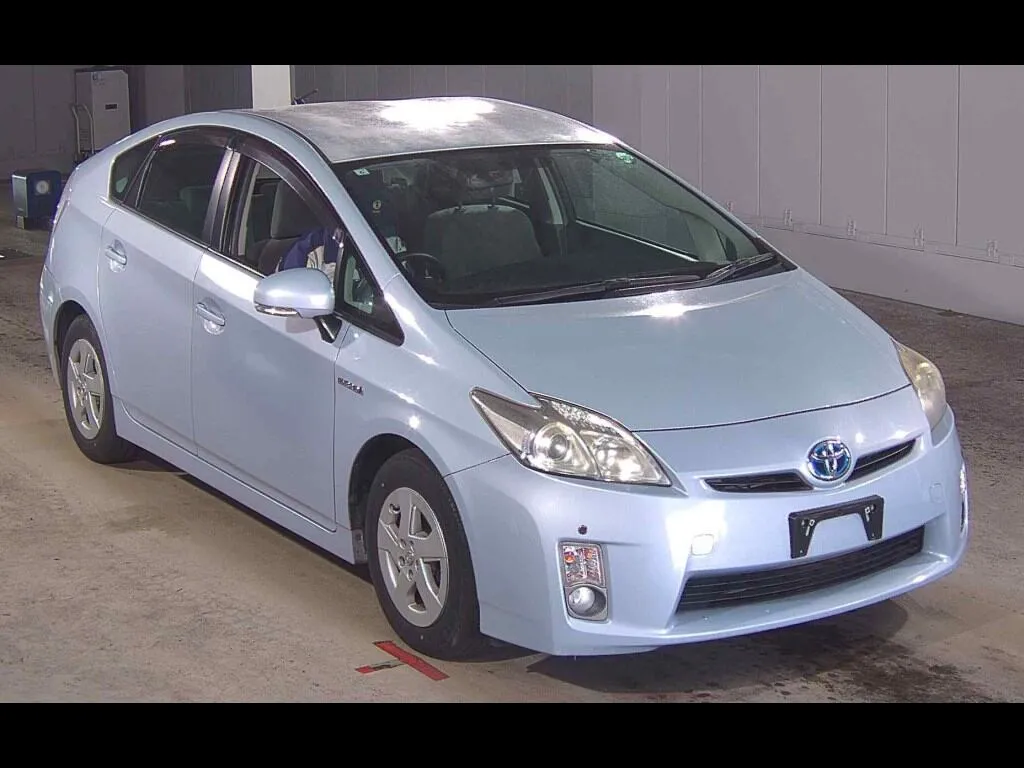 TOYOTA PRIUS 5D S