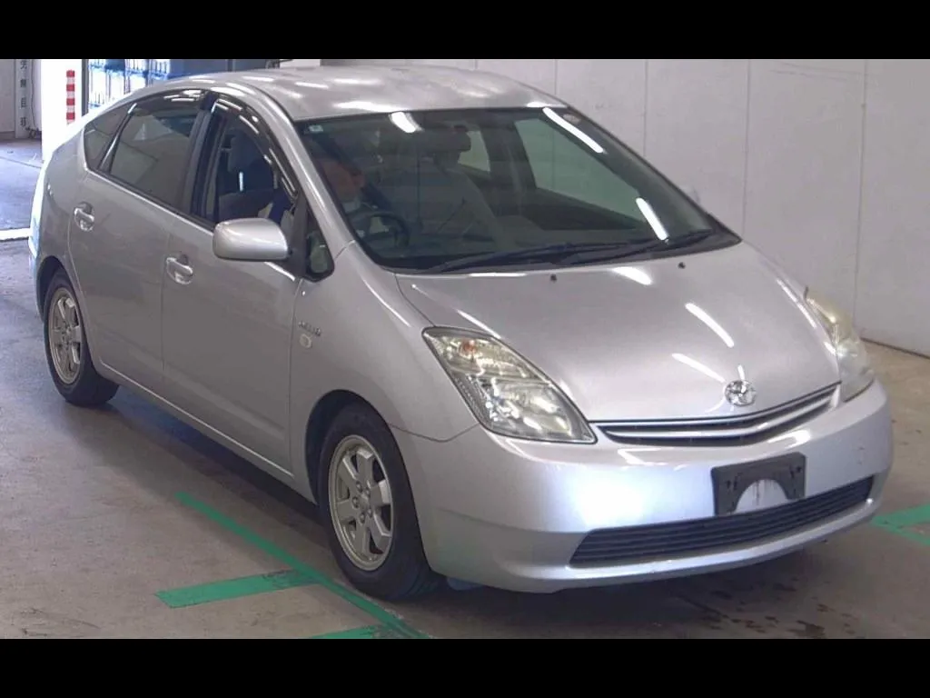 TOYOTA PRIUS 5D EX