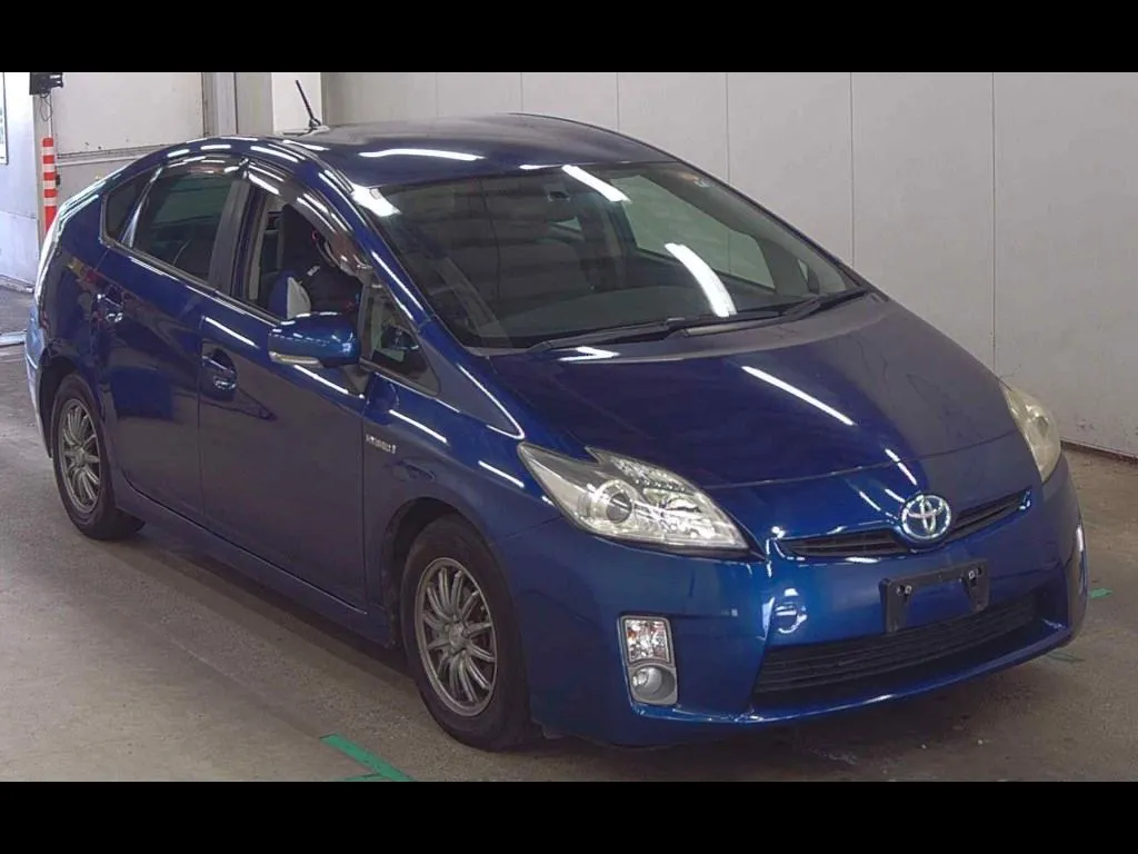 TOYOTA PRIUS 5D S