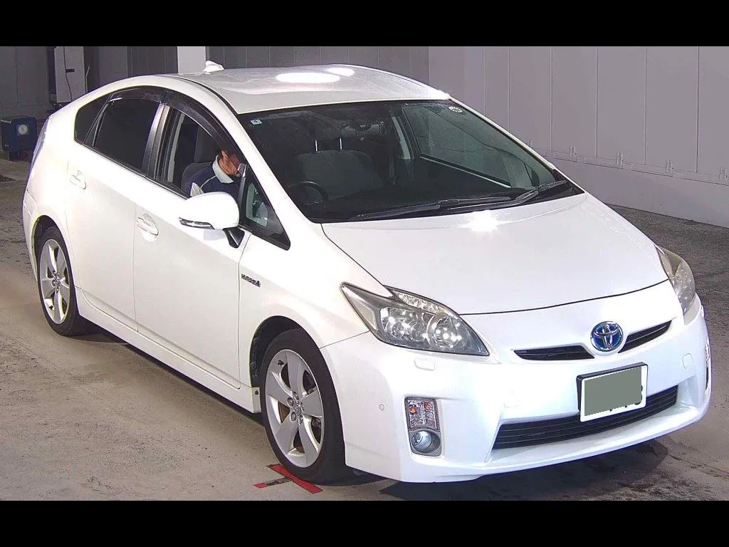 TOYOTA PRIUS 5D S TOURING SELECTION