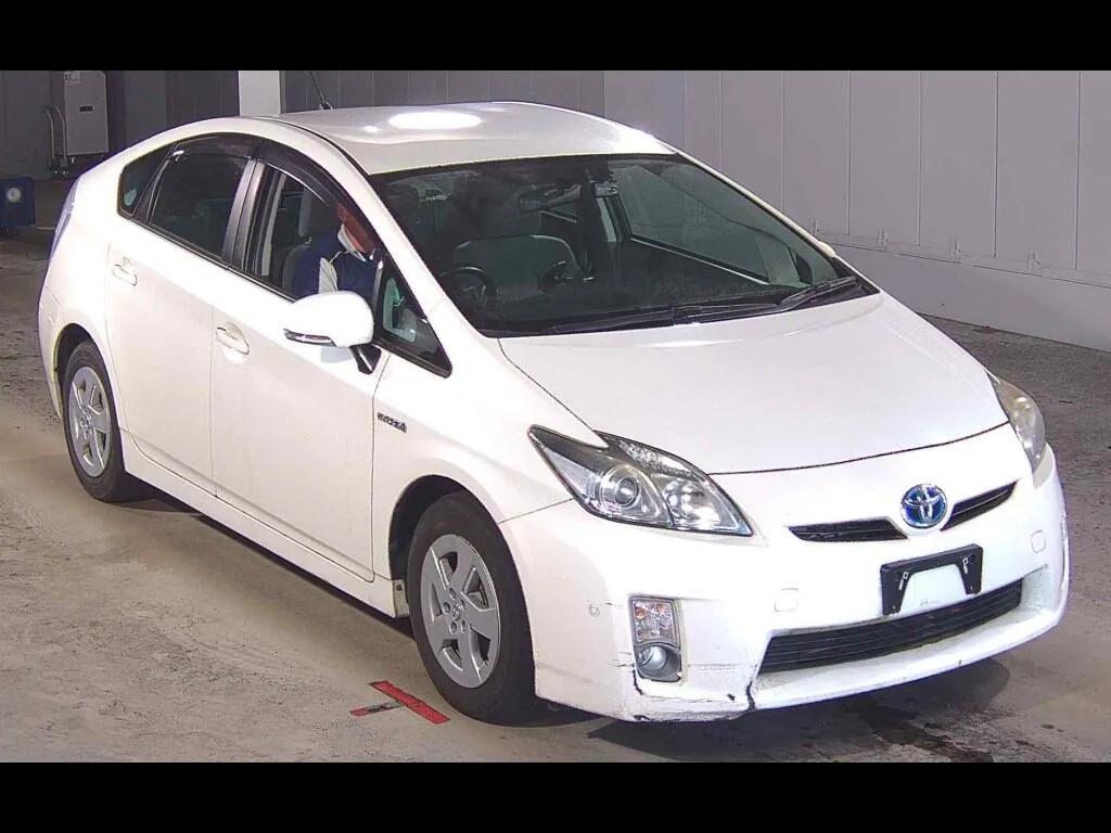 TOYOTA PRIUS 5D G