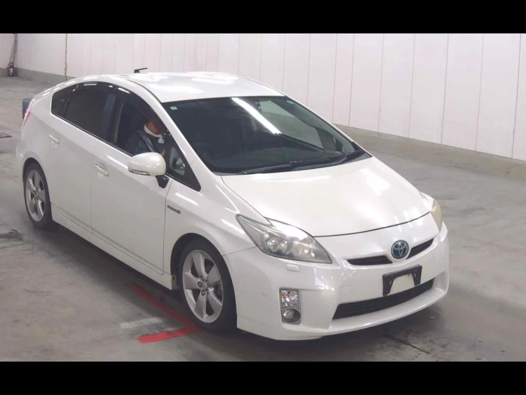 TOYOTA PRIUS 5D G TOURING SELECTION LEATHER PACKAGE