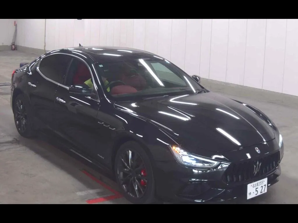 MASERATI GHIBLI 4D GRANSPORT