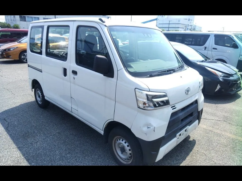 TOYOTA PIXIS VAN SPECIAL CLEAN VERSION SAⅢ