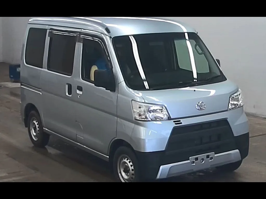 TOYOTA PIXIS VAN 4WD DELUXE