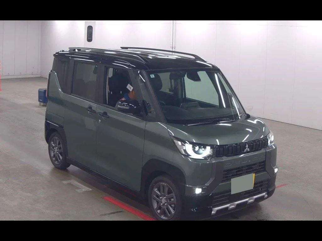 MITSUBISHI DELICA MINI G PREMIUM LIMITED EDITION