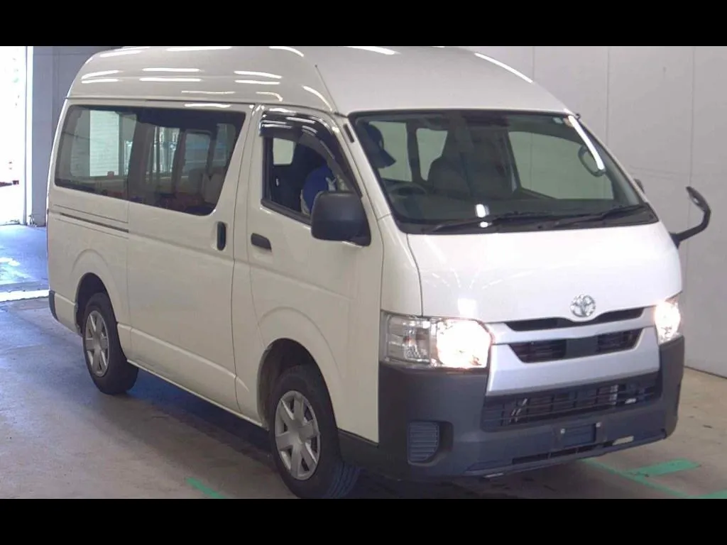 TOYOTA HIACE VAN 5D DX