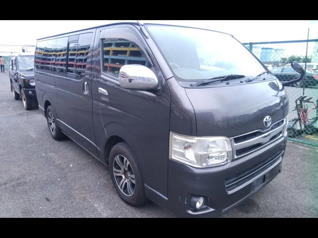 TOYOTA HIACE VAN 5D LONG SUPER GL
