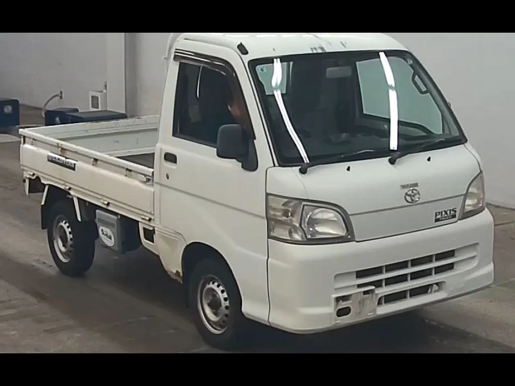 TOYOTA PIXIS TRUCK 4WD