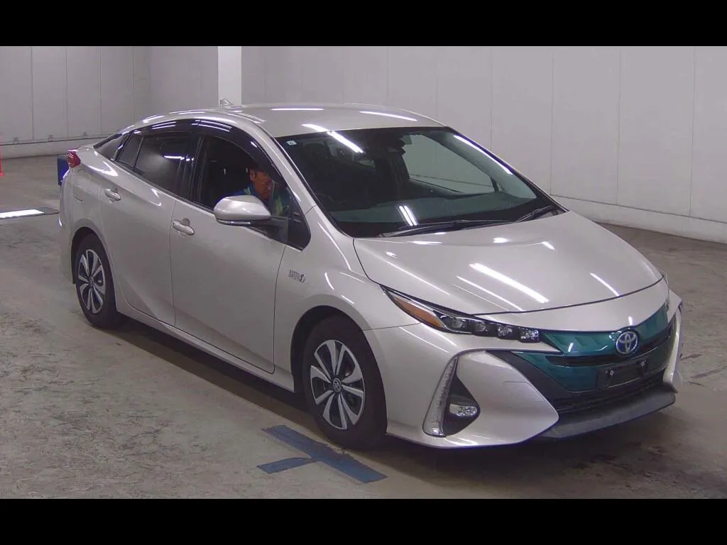TOYOTA PRIUS PHV S