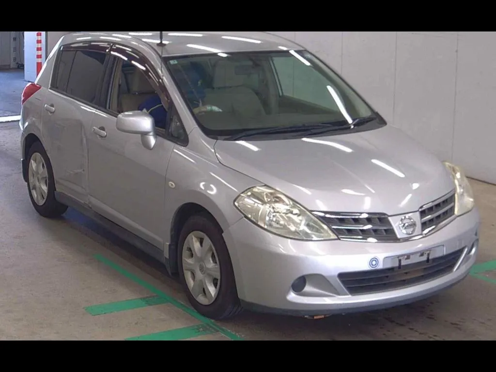 NISSAN TIIDA 15M