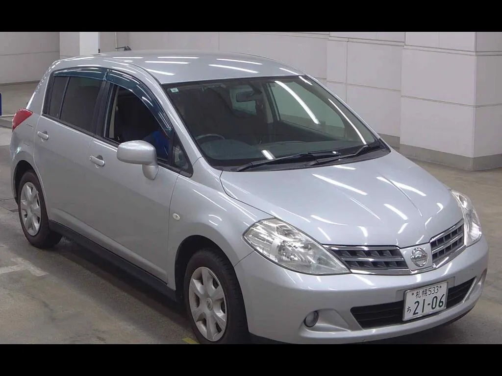 NISSAN TIIDA 4WD 15M FOUR