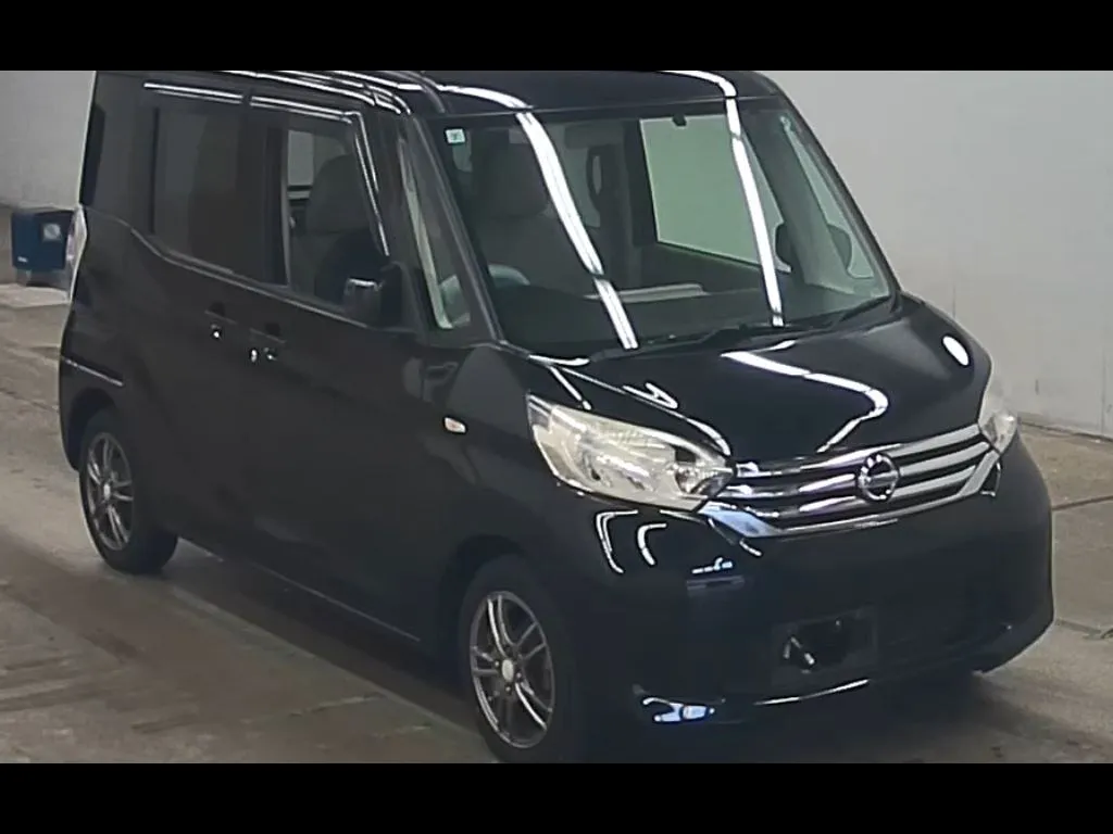 NISSAN DAYZ ROOX S