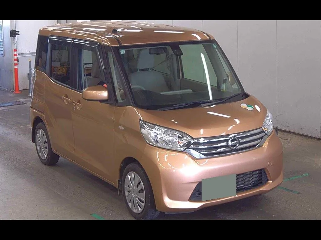 NISSAN DAYZ ROOX X