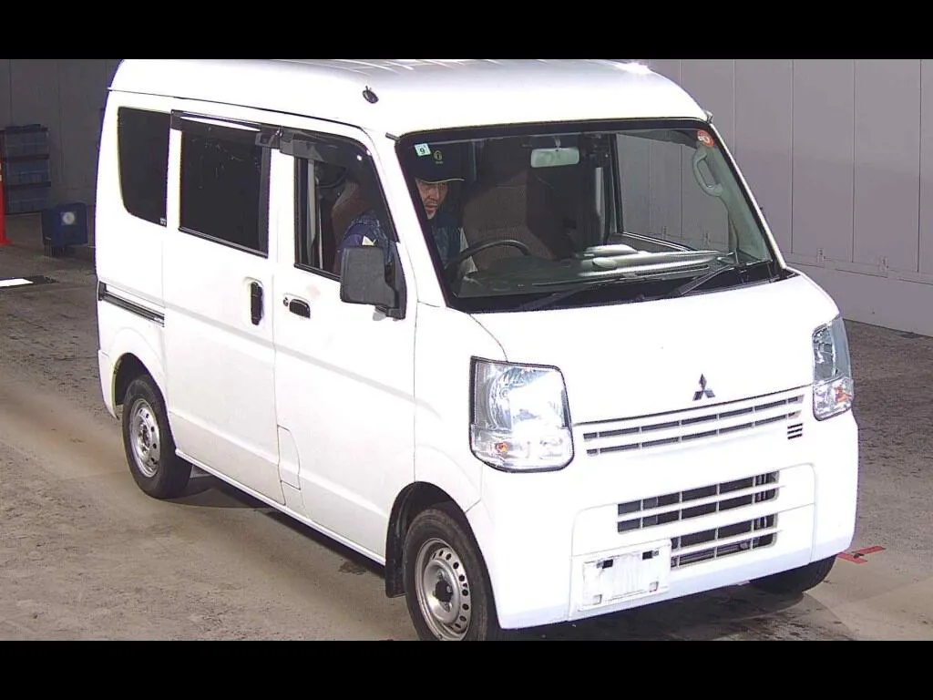MITSUBISHI MINICAB VAN G