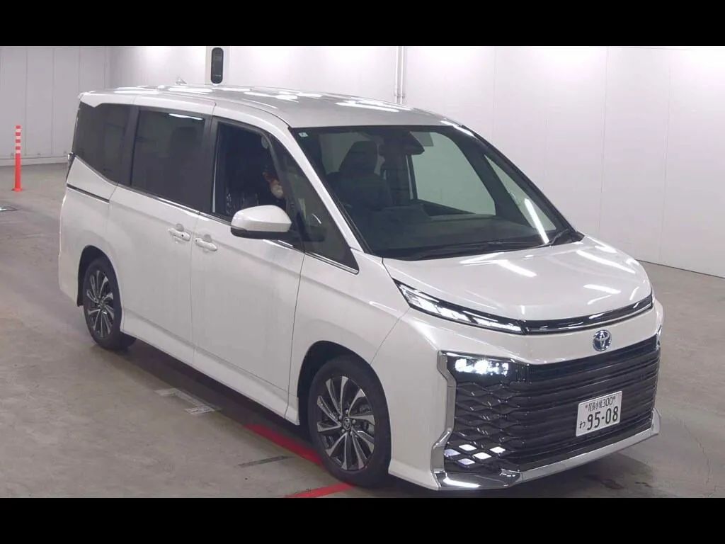 TOYOTA VOXY HYBRID S-Z