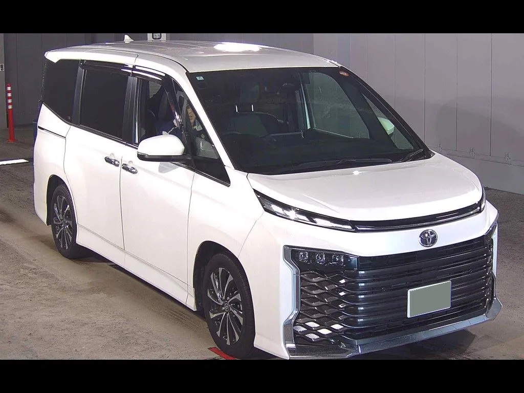 TOYOTA VOXY S-Z