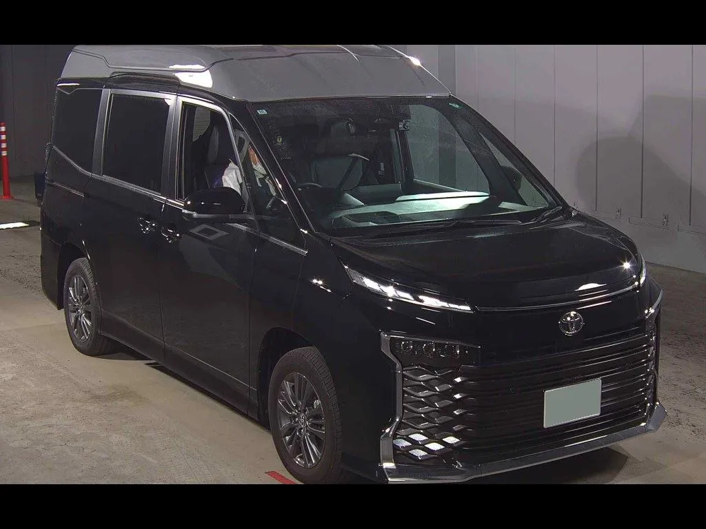 TOYOTA VOXY 4WD S-Z