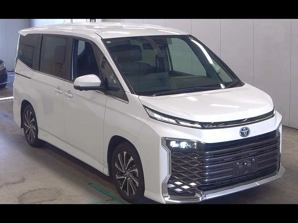 TOYOTA VOXY HYBRID S-Z