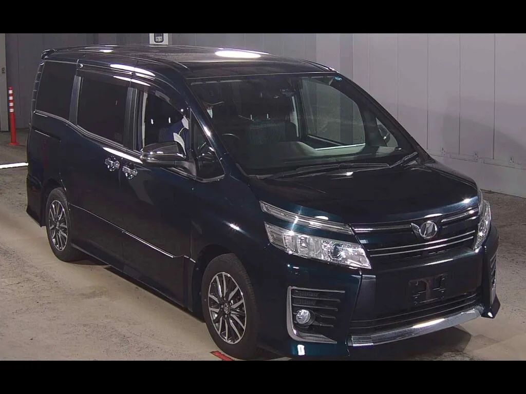 TOYOTA VOXY ZS KIRAMEKI