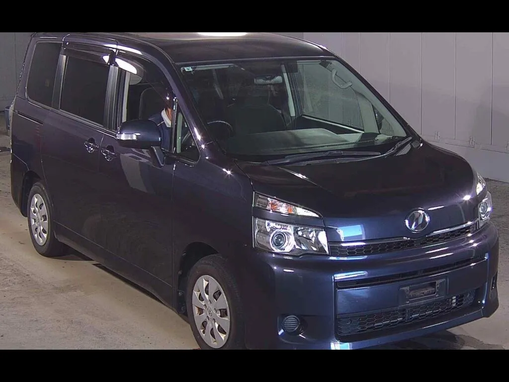 TOYOTA VOXY X L EDITION