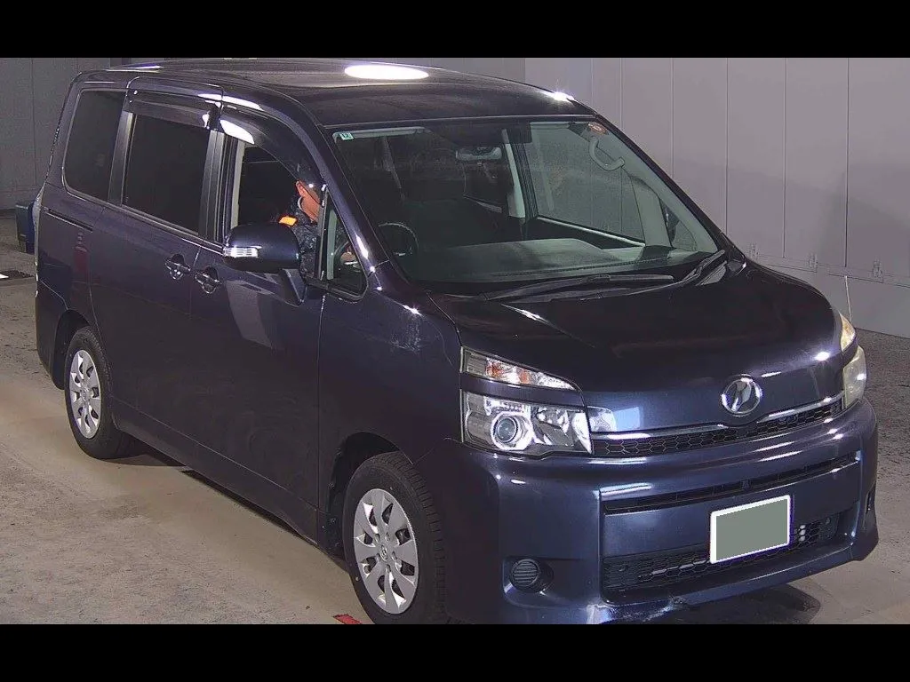 TOYOTA VOXY X L EDITION