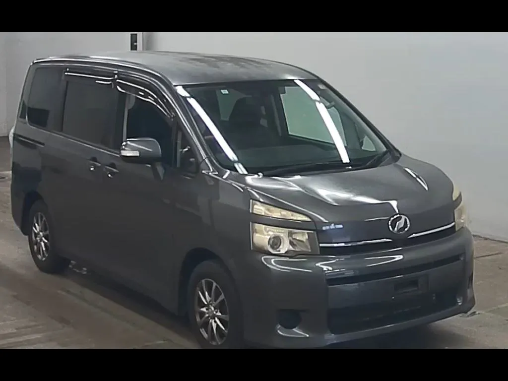 TOYOTA VOXY X L EDITION