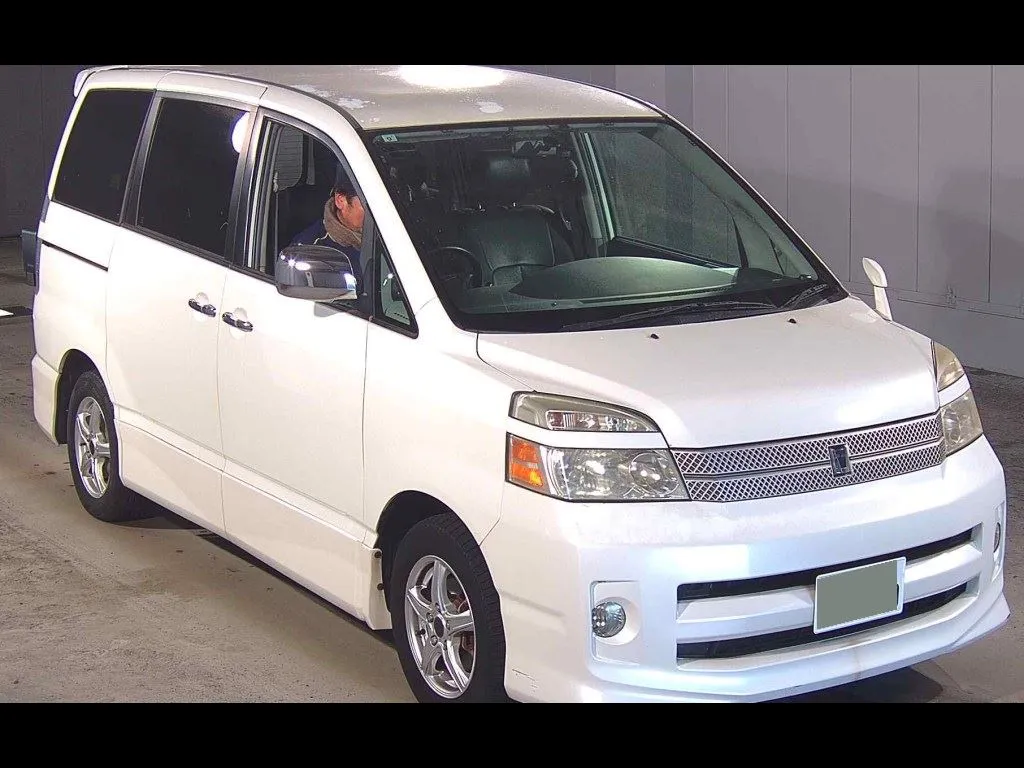TOYOTA VOXY Z KIRAMEKI