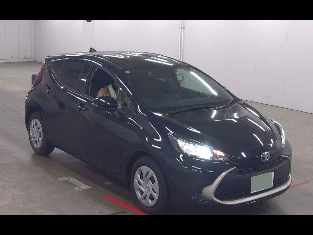 TOYOTA AQUA G