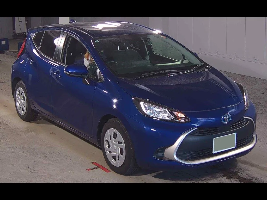 TOYOTA AQUA G