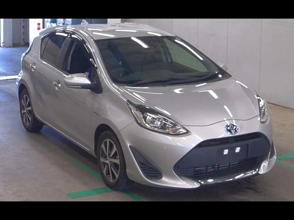 TOYOTA AQUA S STYLE BLACK