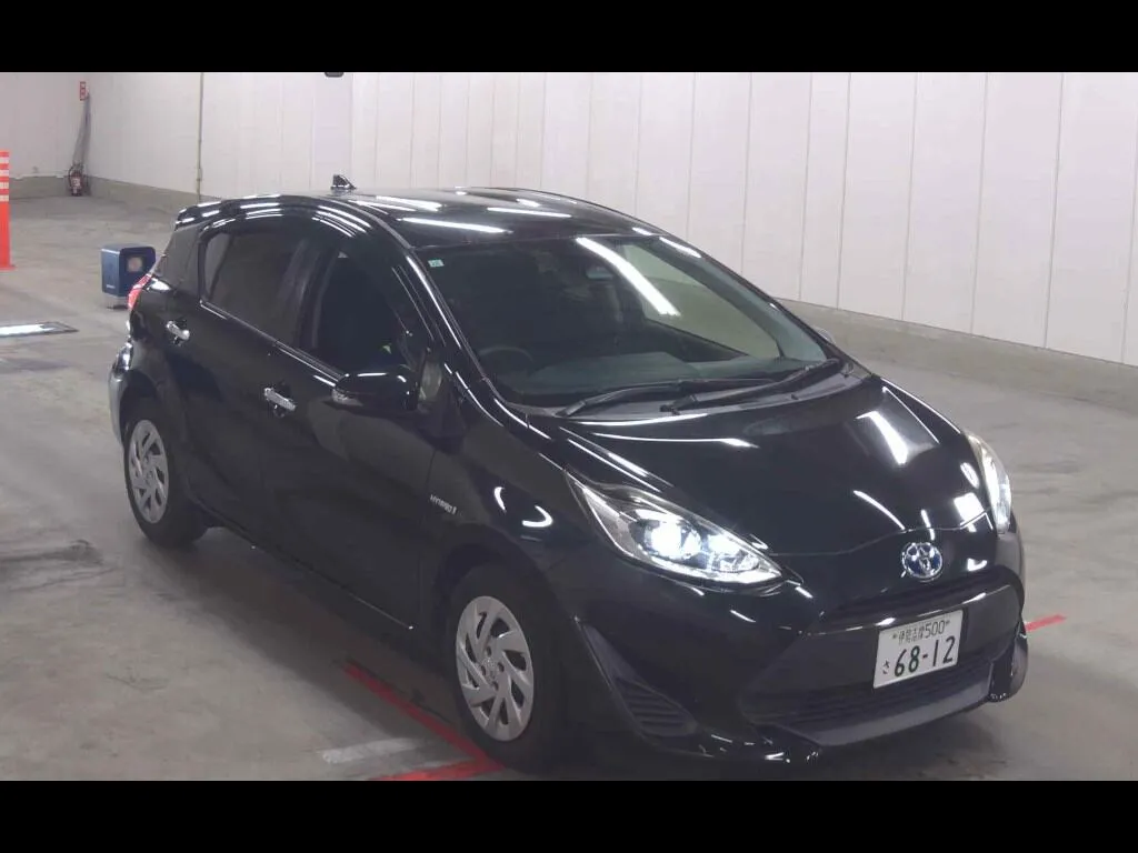 TOYOTA AQUA S STYLE BLACK