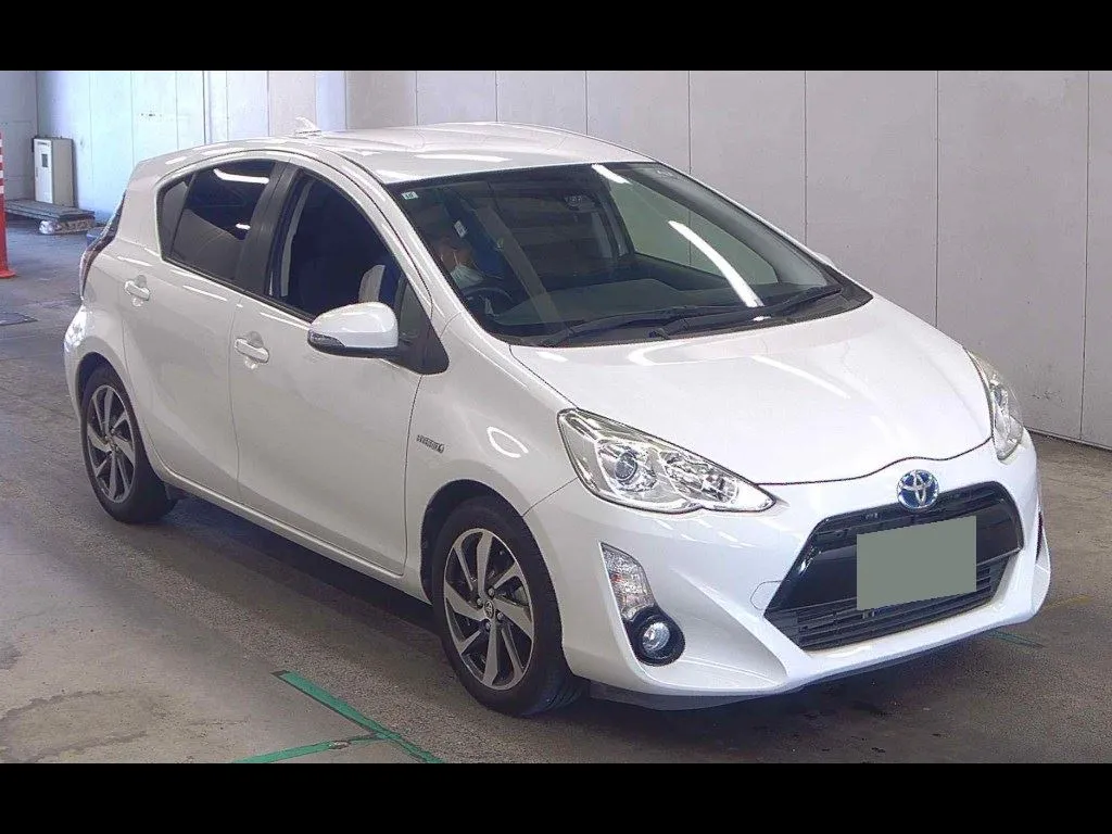 TOYOTA AQUA G SMART ENTRY NAVI READY PACKAGE
