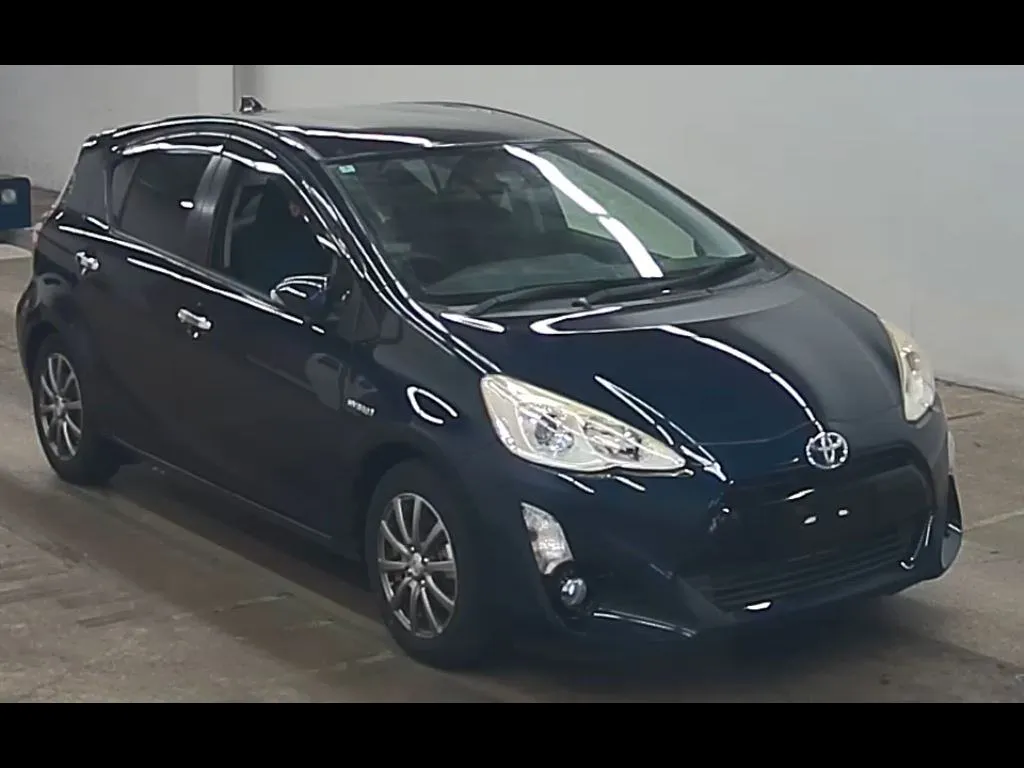 TOYOTA AQUA S STYLE BLACK