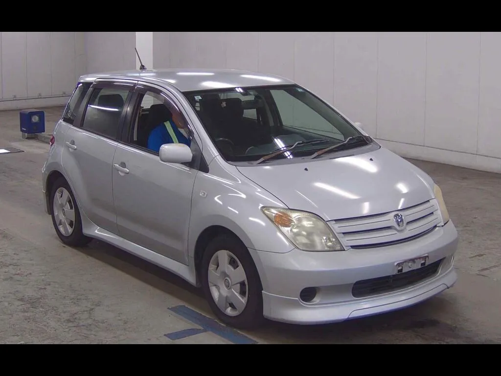 TOYOTA IST 1.3F