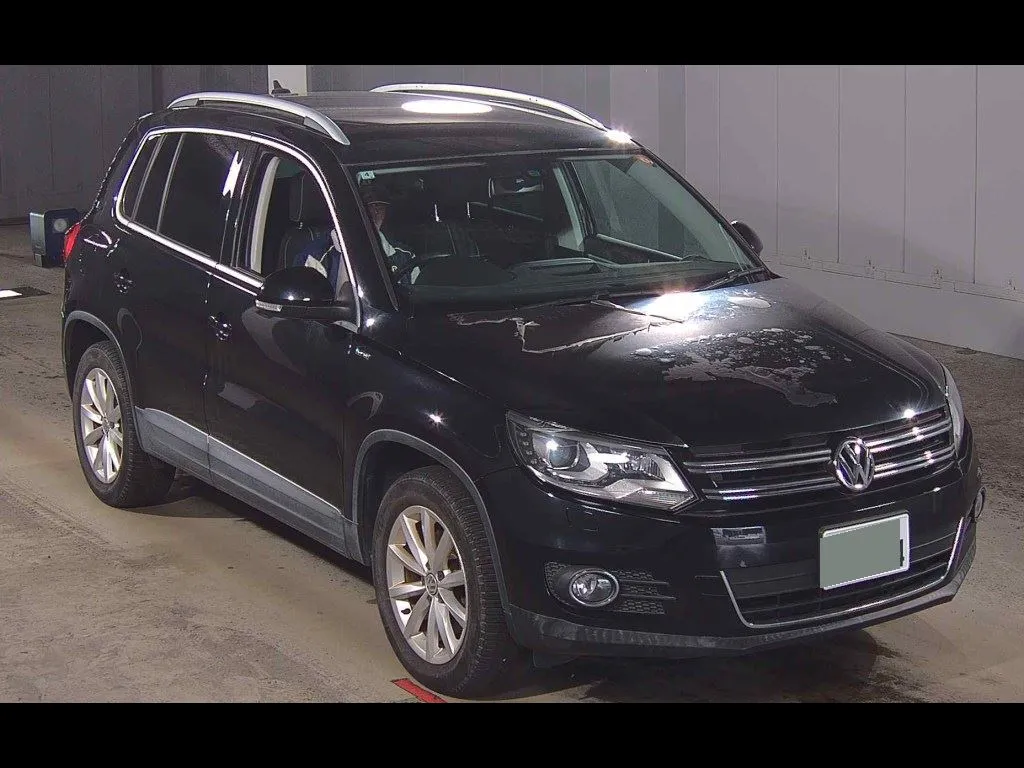 VOLKSWAGEN TIGUAN LOUNGE EDITION