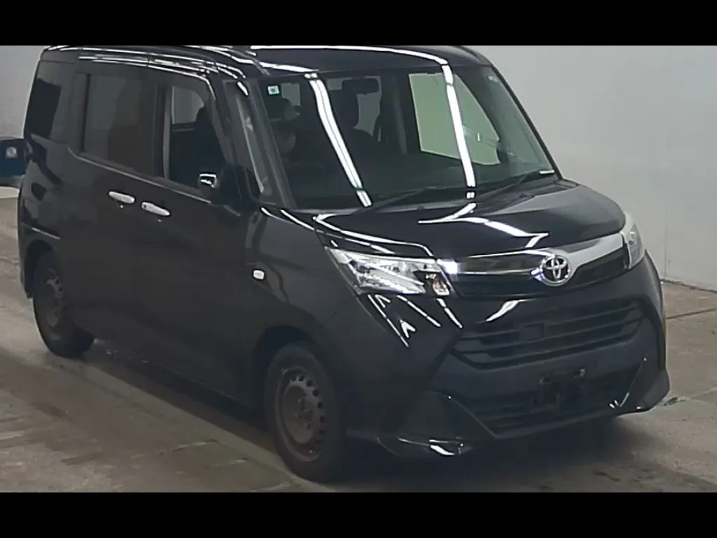 TOYOTA TANK 4WD X