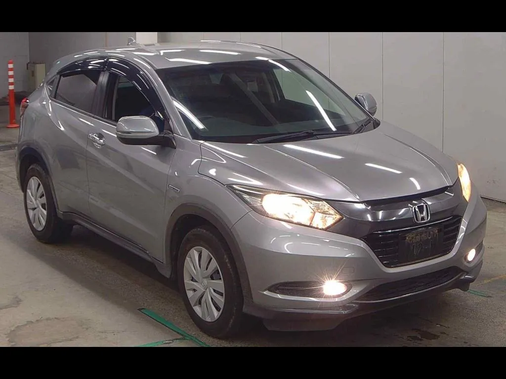 HONDA VEZEL 4WD HYBRID
