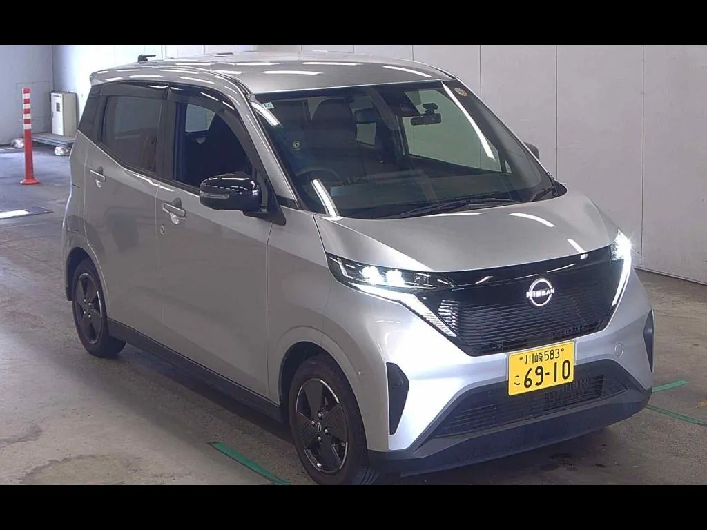 NISSAN SAKURA X