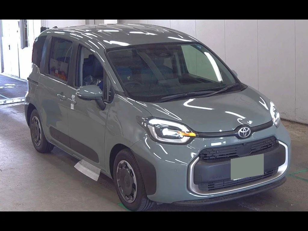 TOYOTA SIENTA HYBRID Z