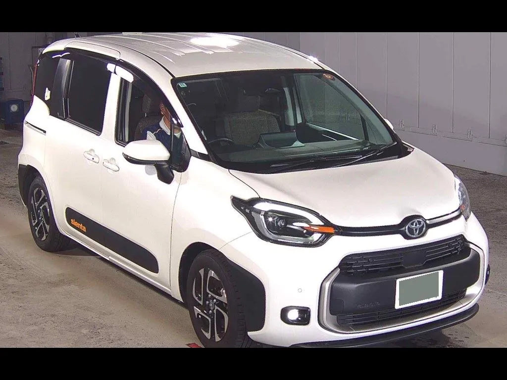TOYOTA SIENTA Z