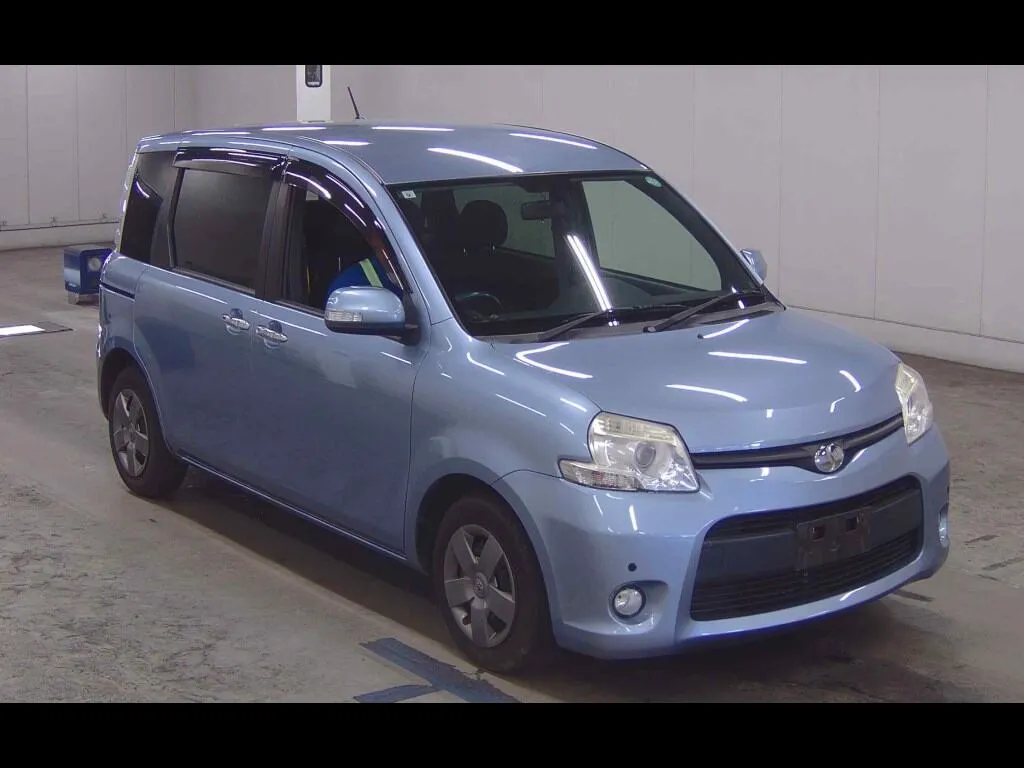 TOYOTA SIENTA DICE
