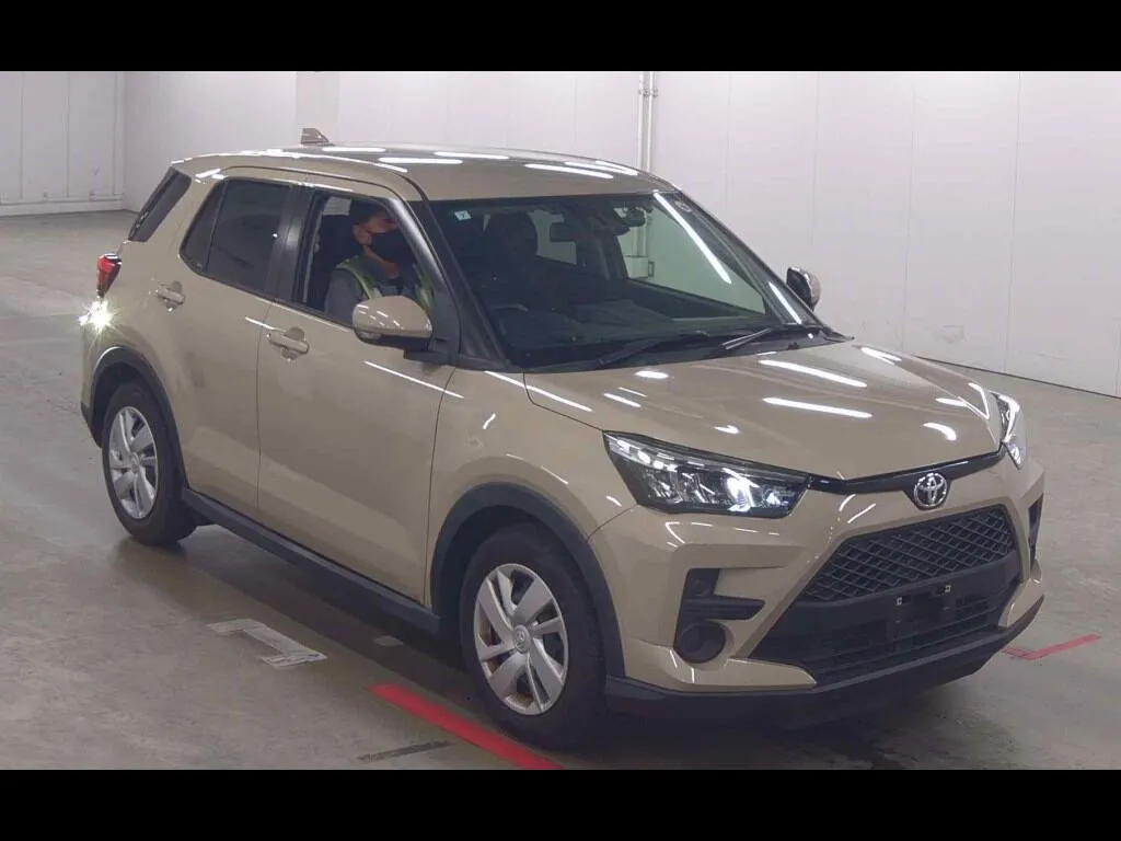 TOYOTA RAIZE X