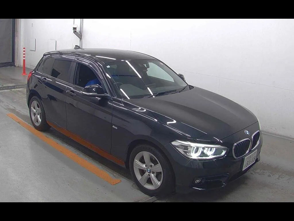 BMW 1 SERIES 5D 118I SPORT