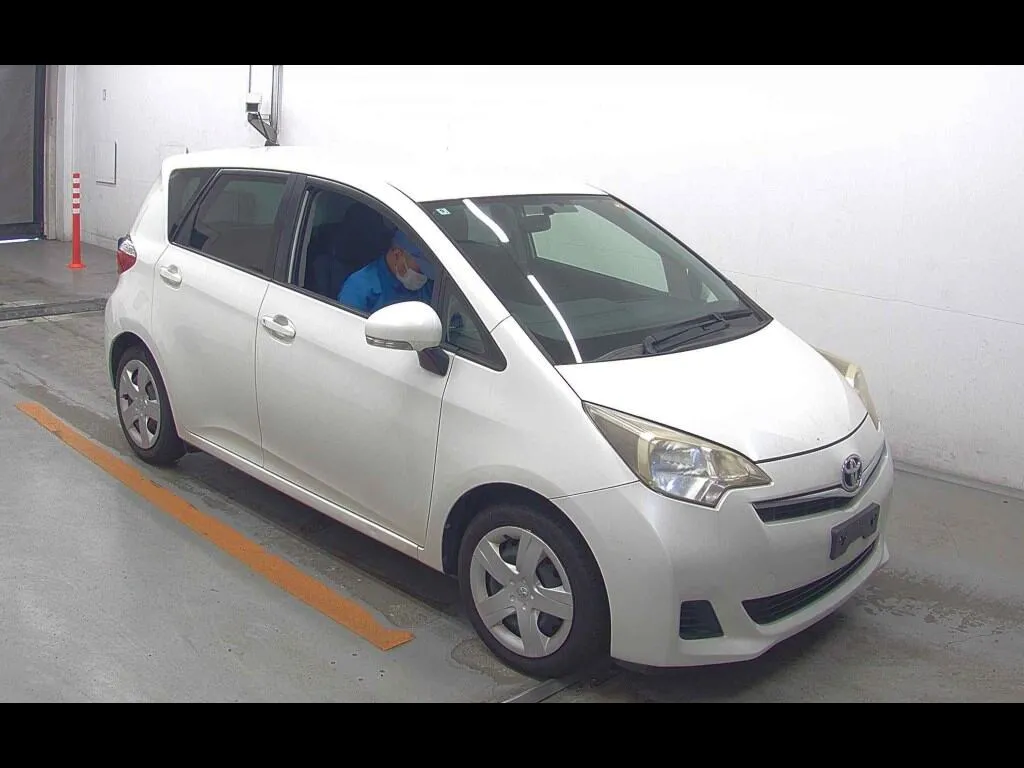 TOYOTA RACTIS G