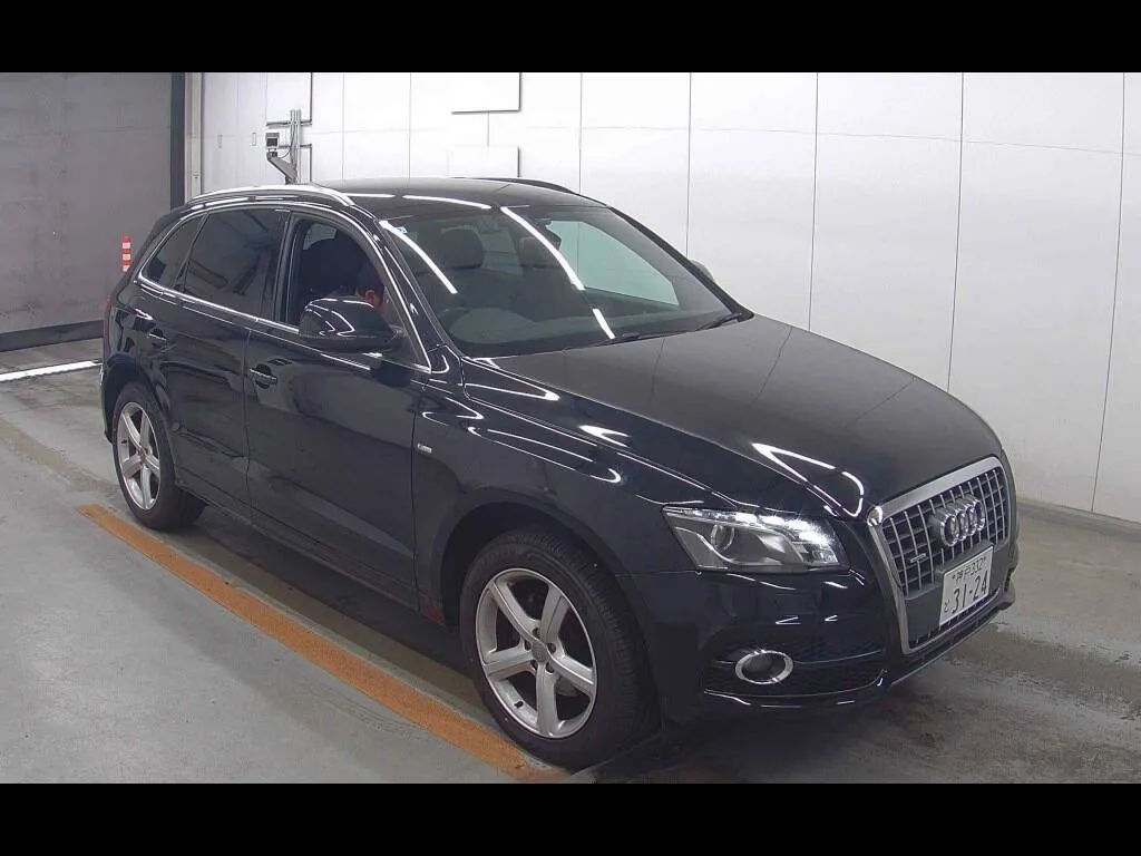 AUDI Q5 4WD 2.0TFSI QUATTRO S LINE PACKAGE