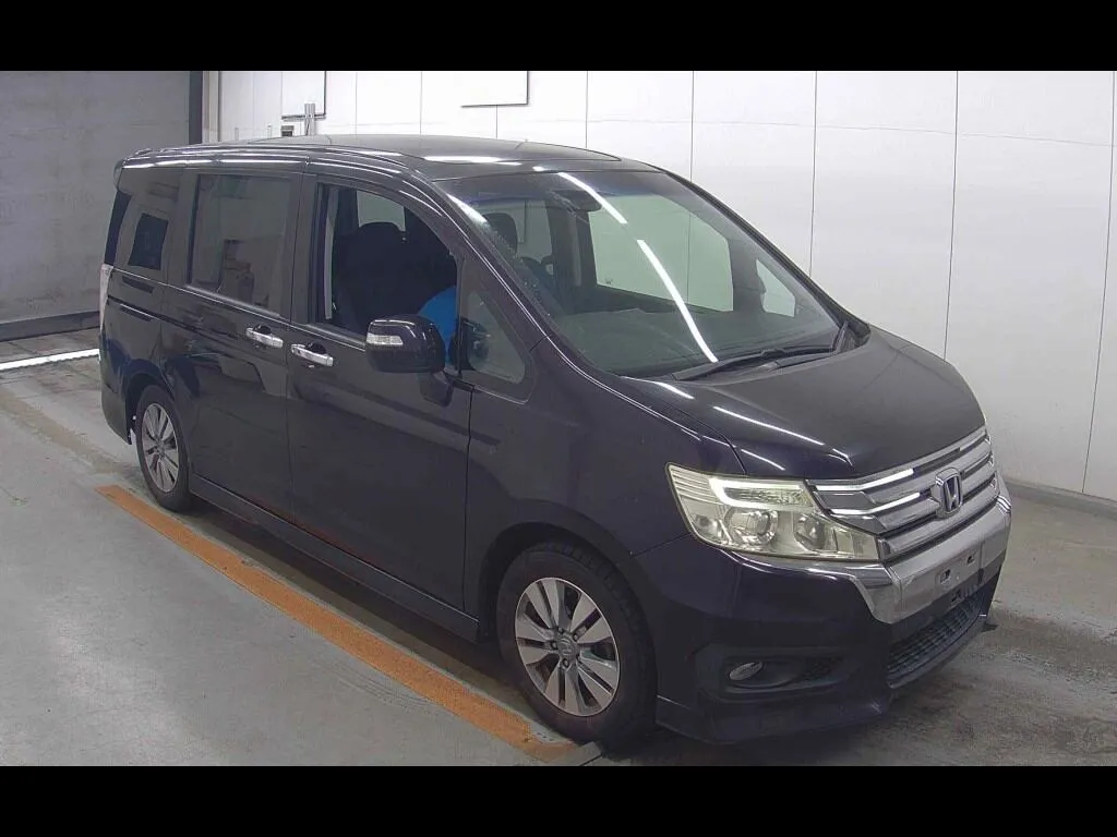 HONDA STEPWAGON SPADA Z