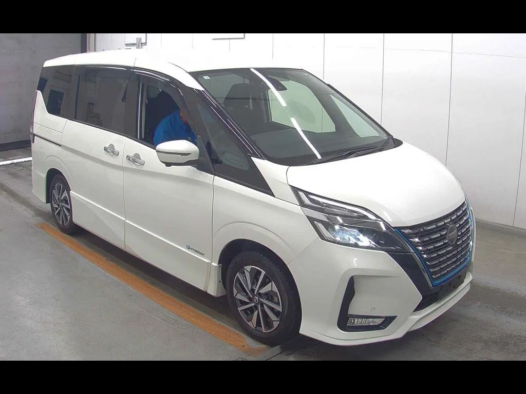 NISSAN SERENA 5D E-POWER HIGHWAY STAR V