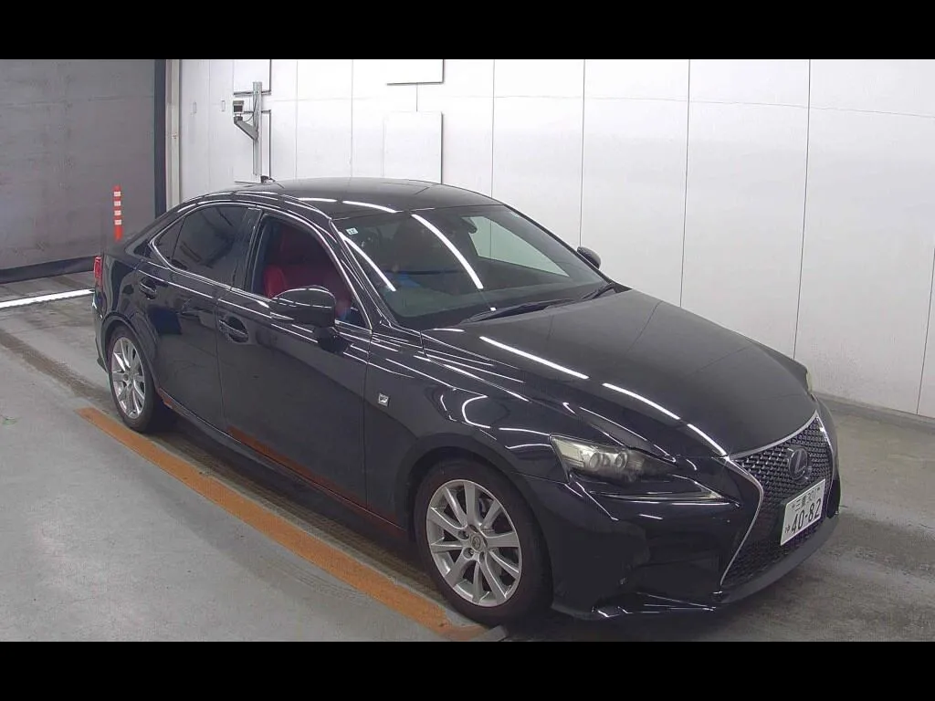LEXUS IS 4D IS300H F SPORT